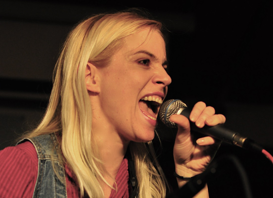 DAN Stimmtrainerin Kommunikations Trainerin